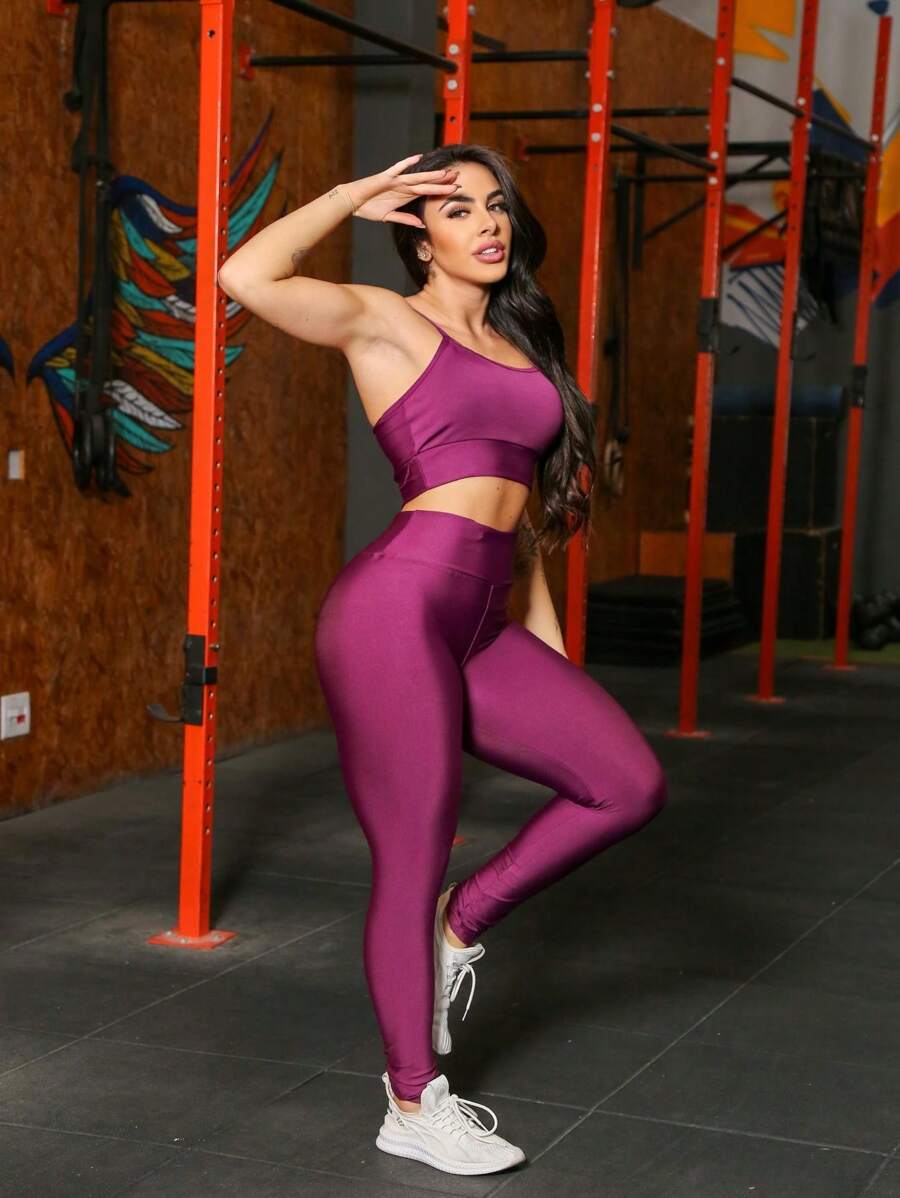 Conjunto Fitness Feminino com Top e Legging para Treino
