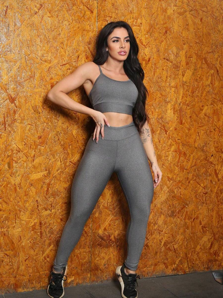Conjunto Fitness Feminino com Top e Legging para Treino