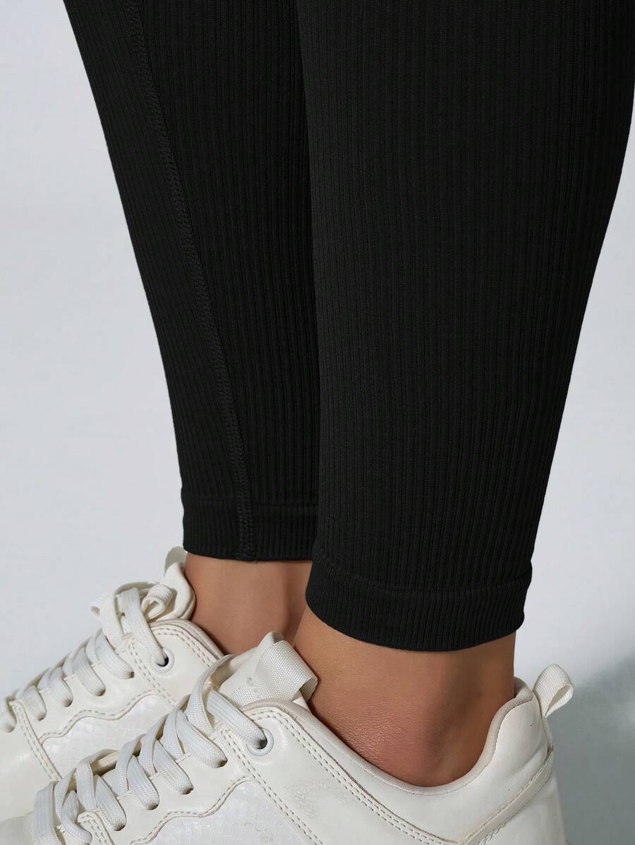 Conjunto Fitness Feminino Sem Costura com Regata e Legging