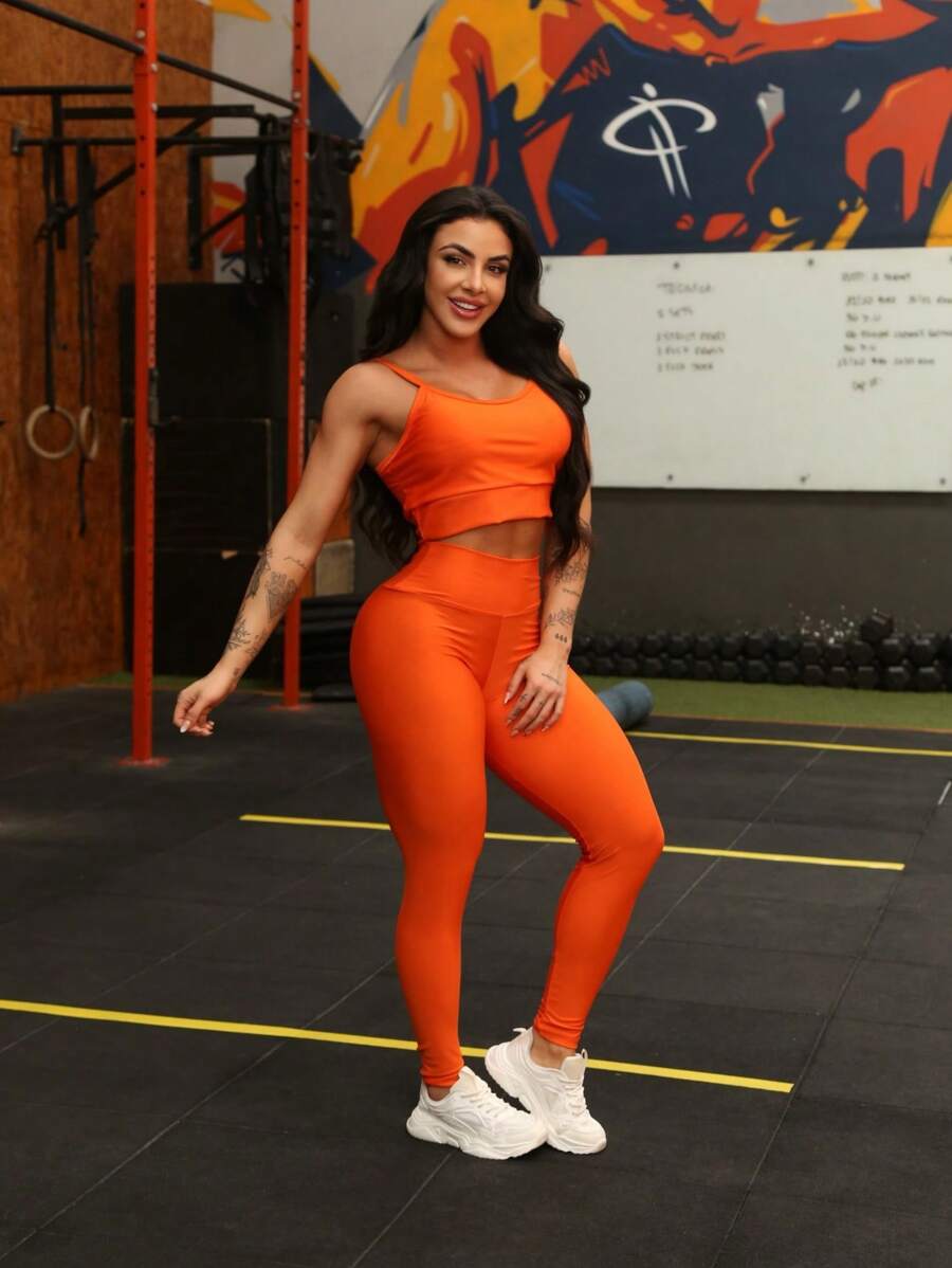 Conjunto Fitness Feminino com Top e Legging para Treino