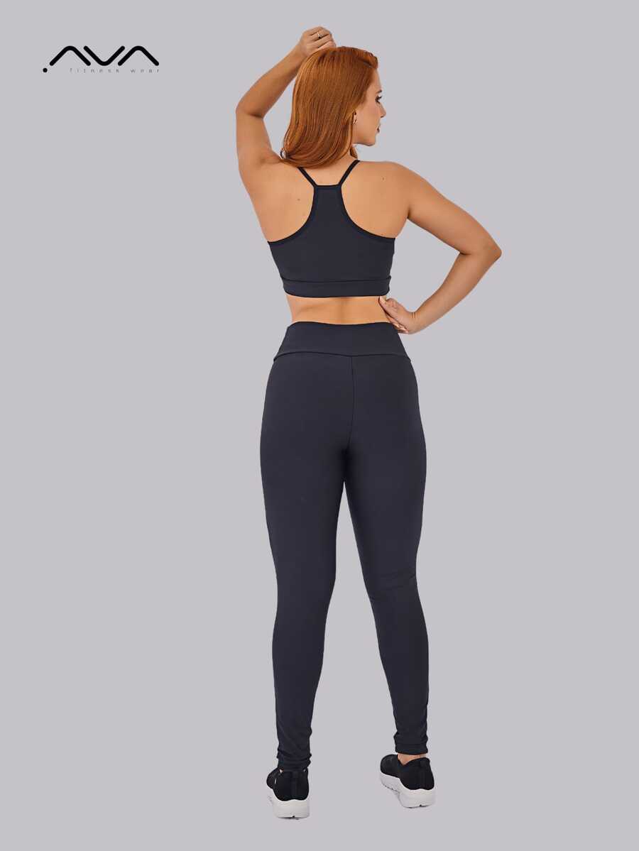 Conjunto Fitness Feminino com Top de Alças Finas e Legging de Compressão