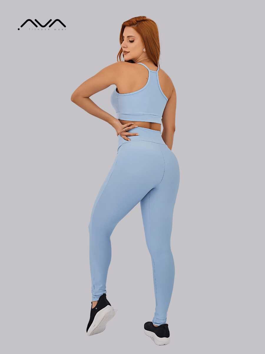 Conjunto Fitness Feminino com Top de Alças Finas e Legging de Compressão