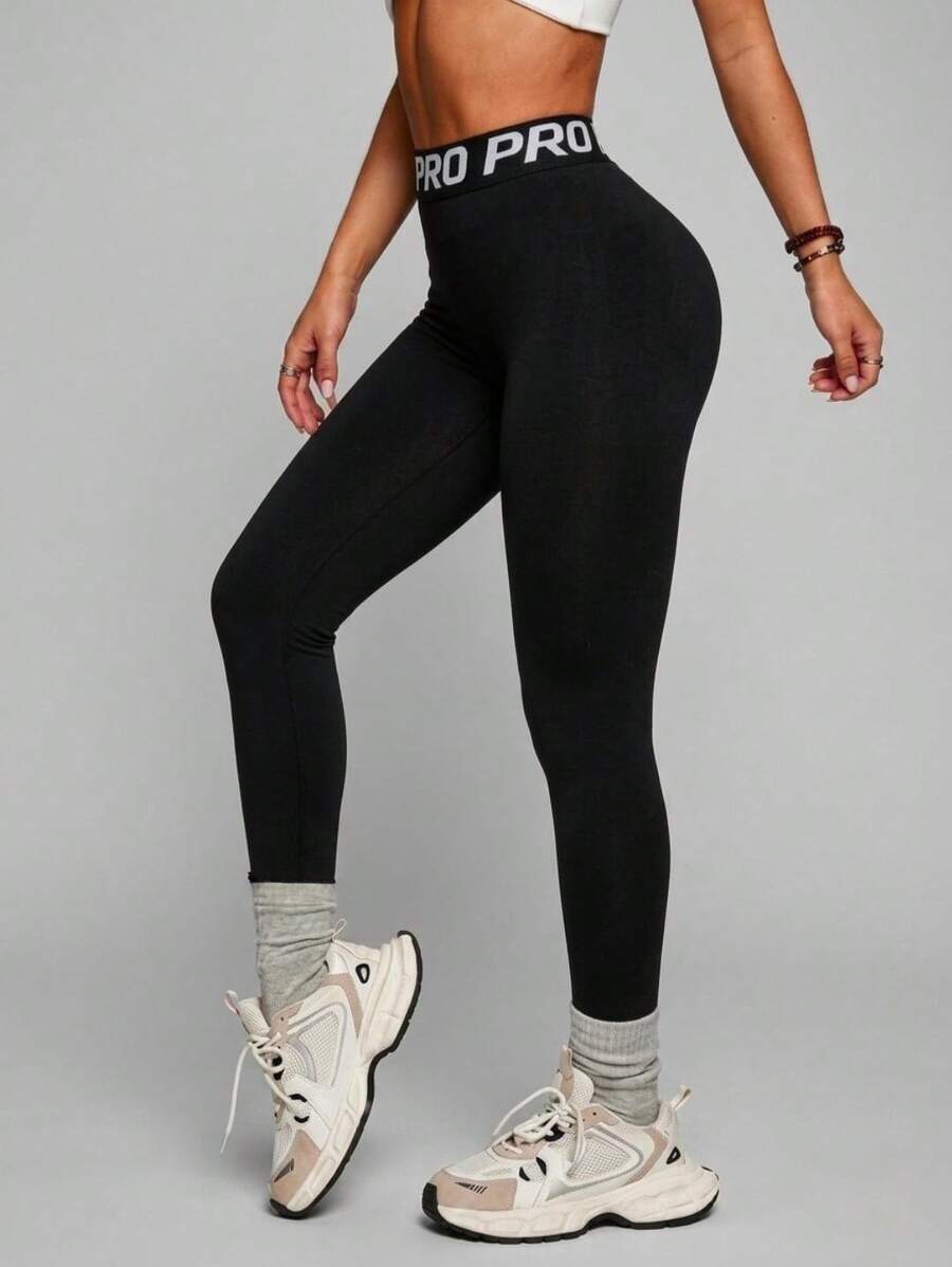 Conjunto Fitness Feminino com Cropped e Legging Zero Transparência